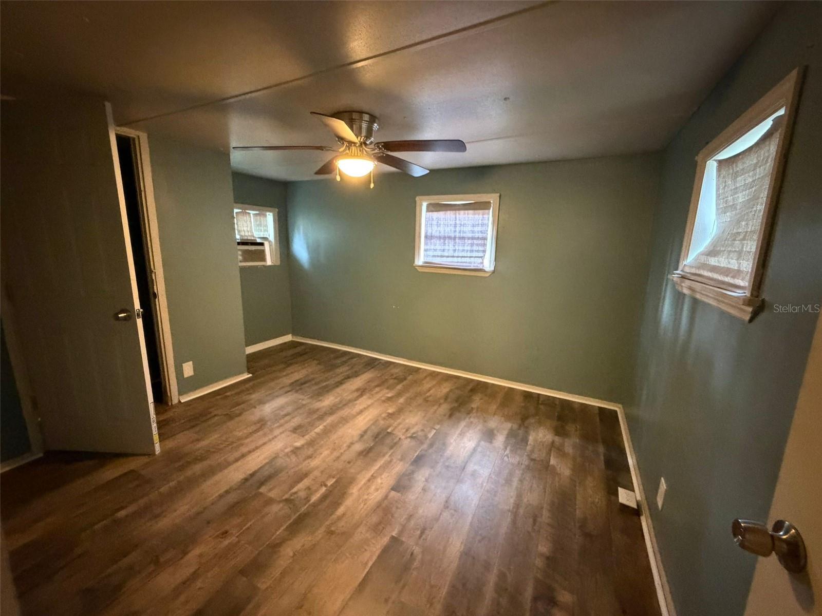 Image 6 of 12 For 5071 Hibiscus Road