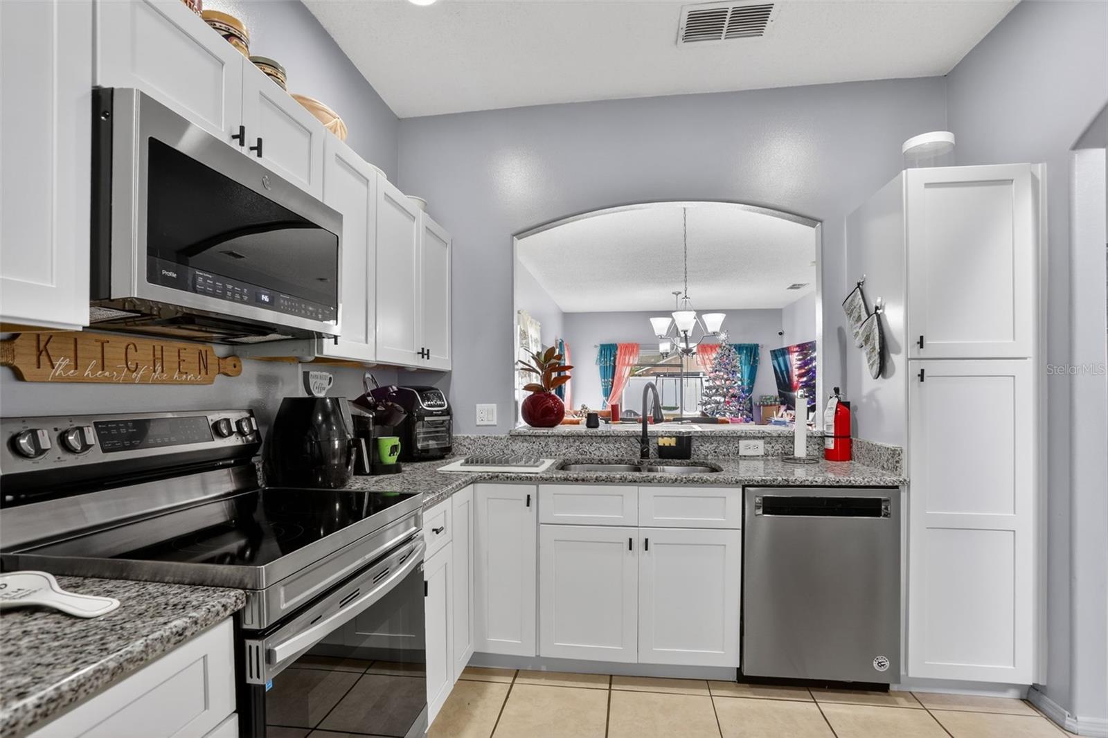 Image 11 of 40 For 1348 Heather Lake Drive