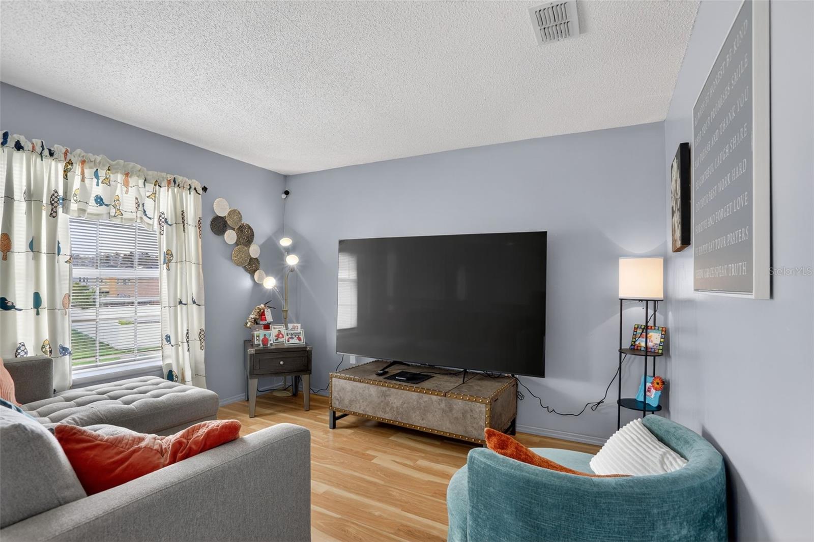 Image 5 of 40 For 1348 Heather Lake Drive