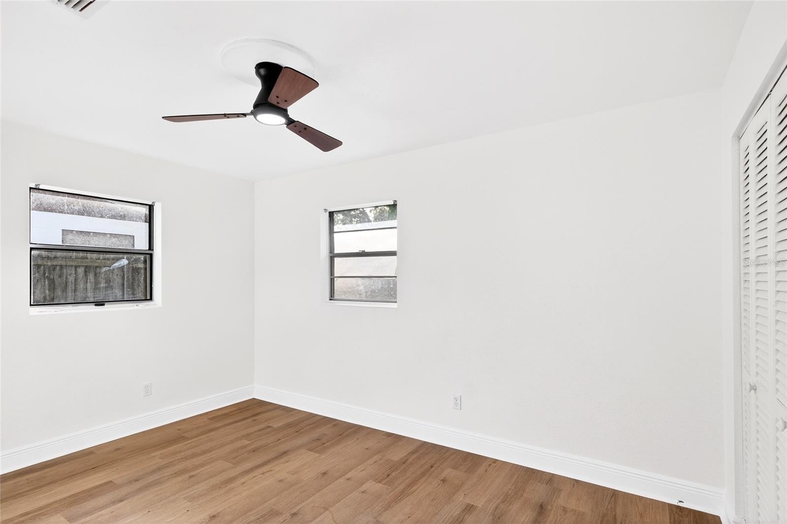 Image 26 of 33 For 4340 Rosehill Avenue