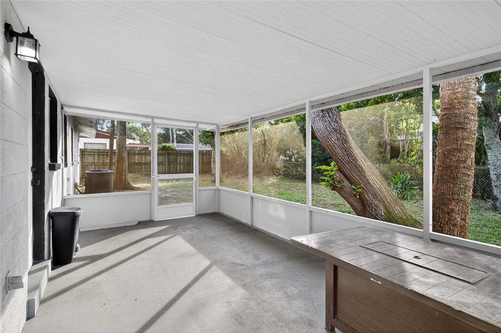 Image 31 of 33 For 4340 Rosehill Avenue