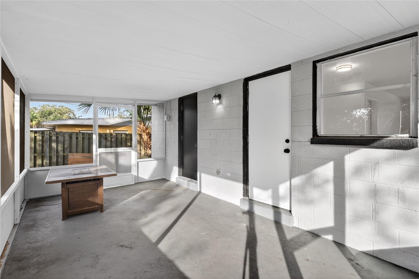 Image 32 of 33 For 4340 Rosehill Avenue