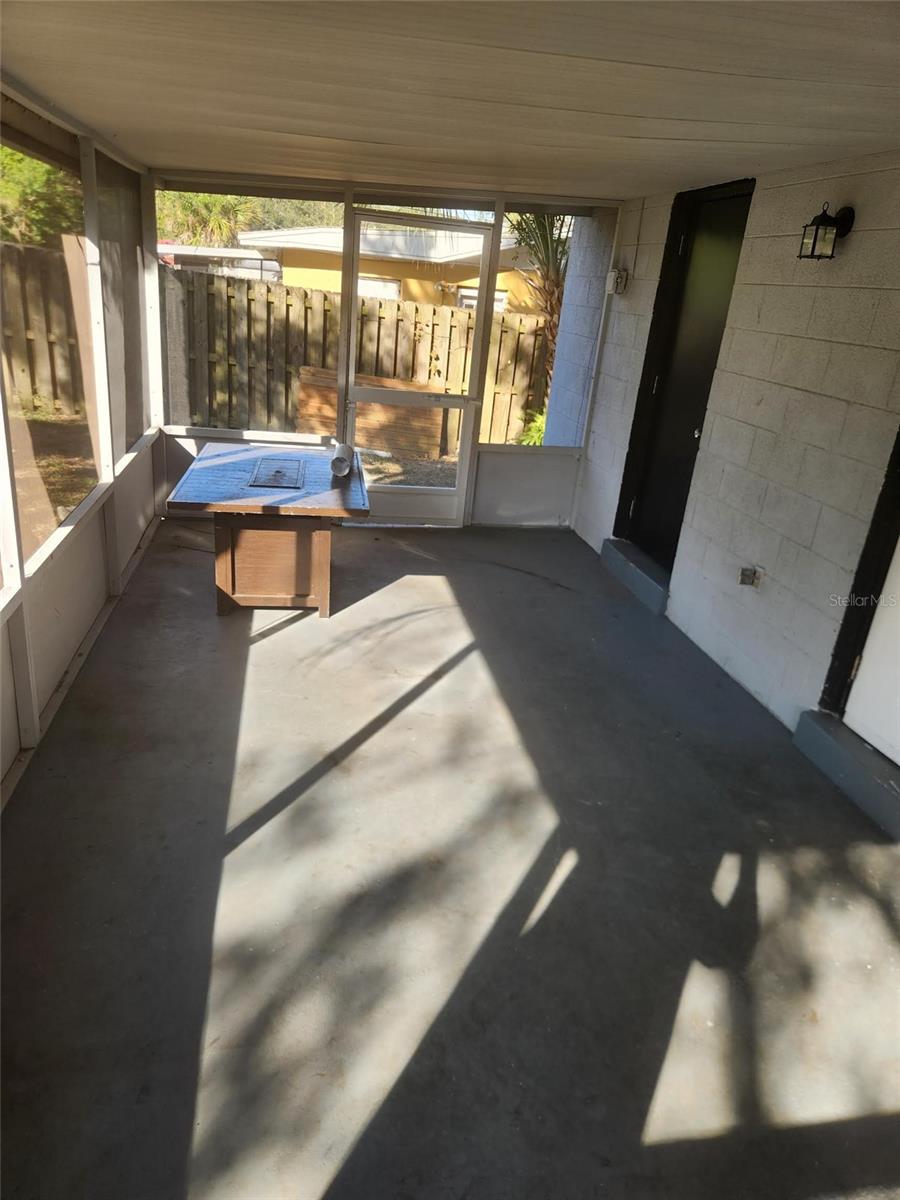 Image 8 of 8 For 4340 Rosehill Avenue