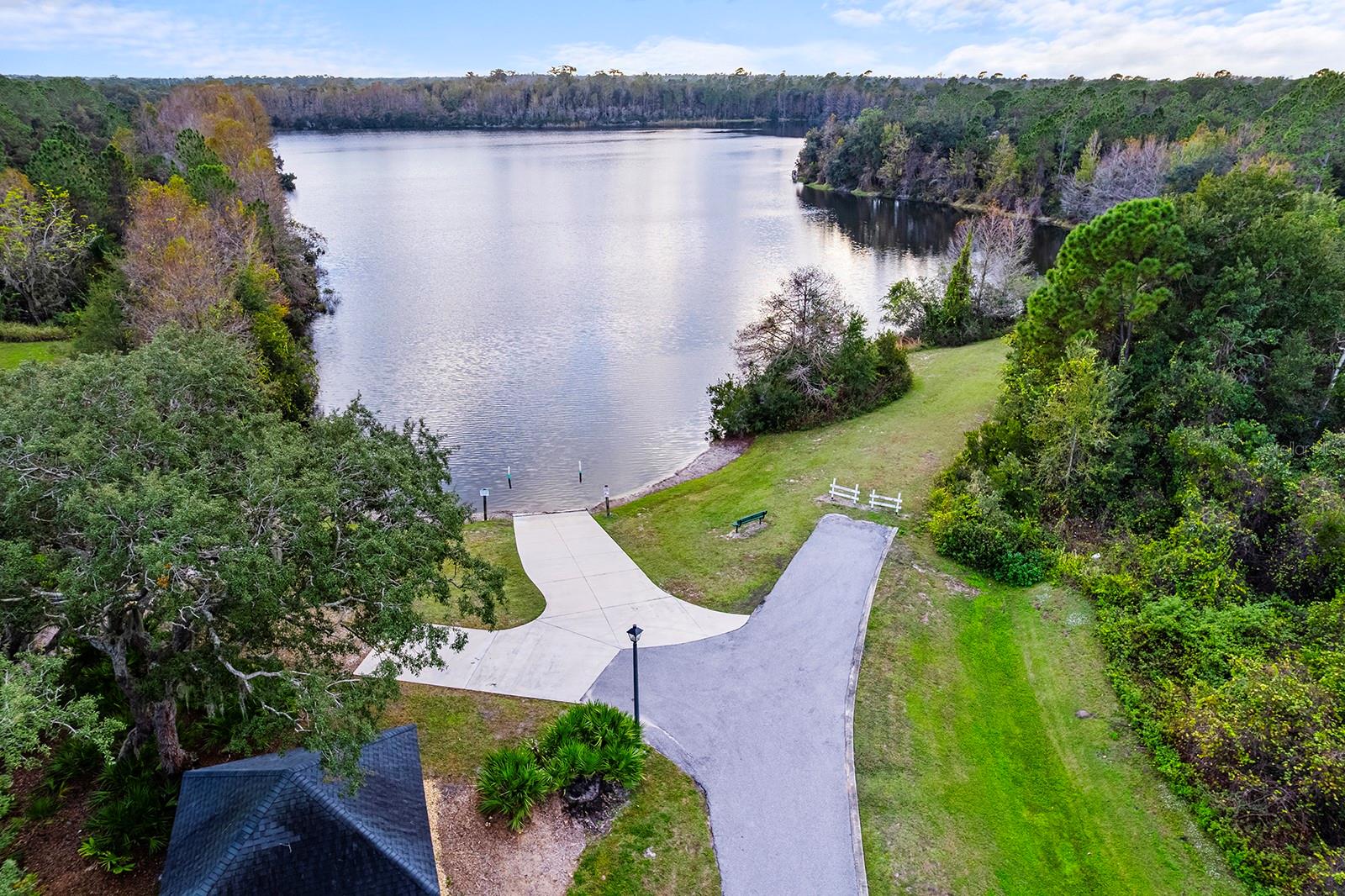 Image 37 of 52 For 5713 Oak Lake Trail