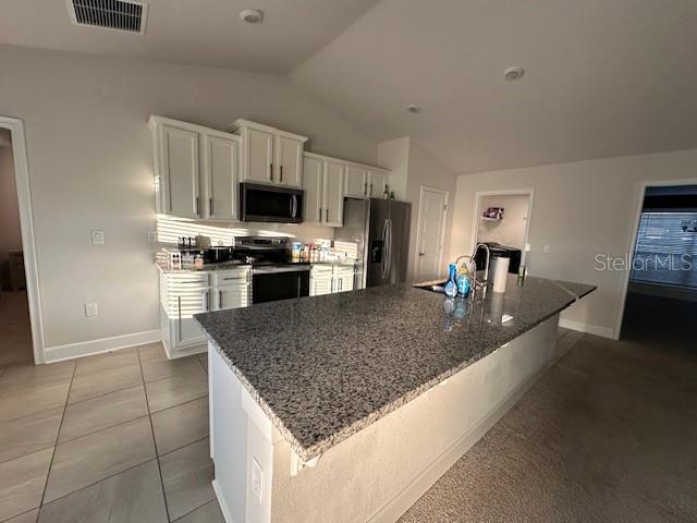 Image 5 of 13 For 208 Lagoon Mist Court