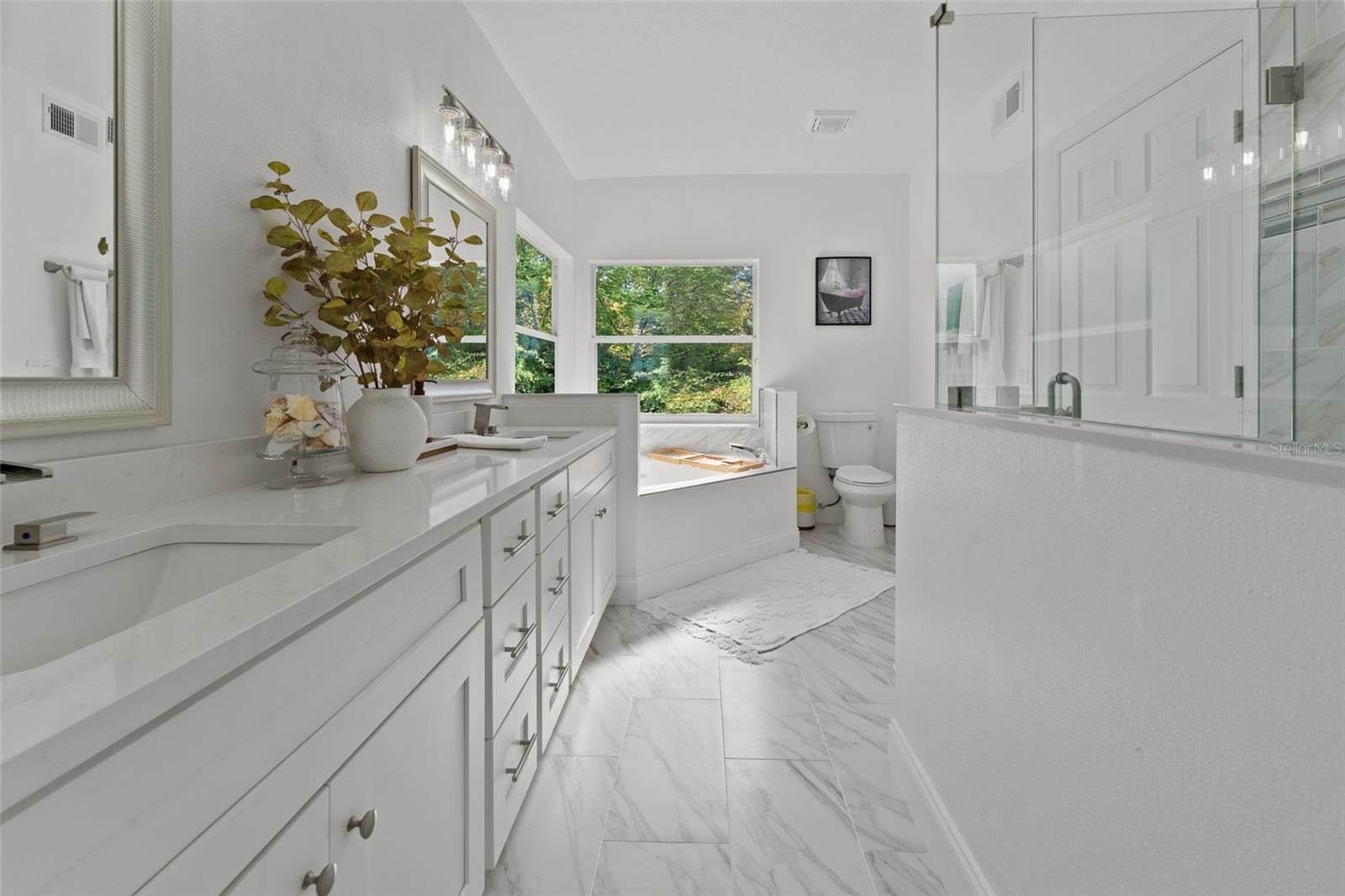 Image 20 of 44 For 8118 Yellow Crane Drive