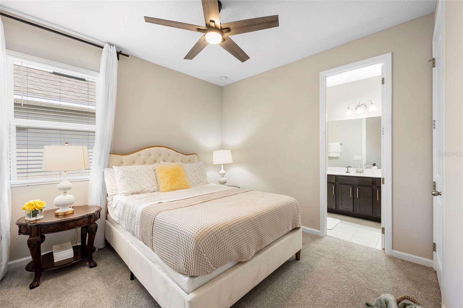 Image 18 of 45 For 608 Hennepin Loop