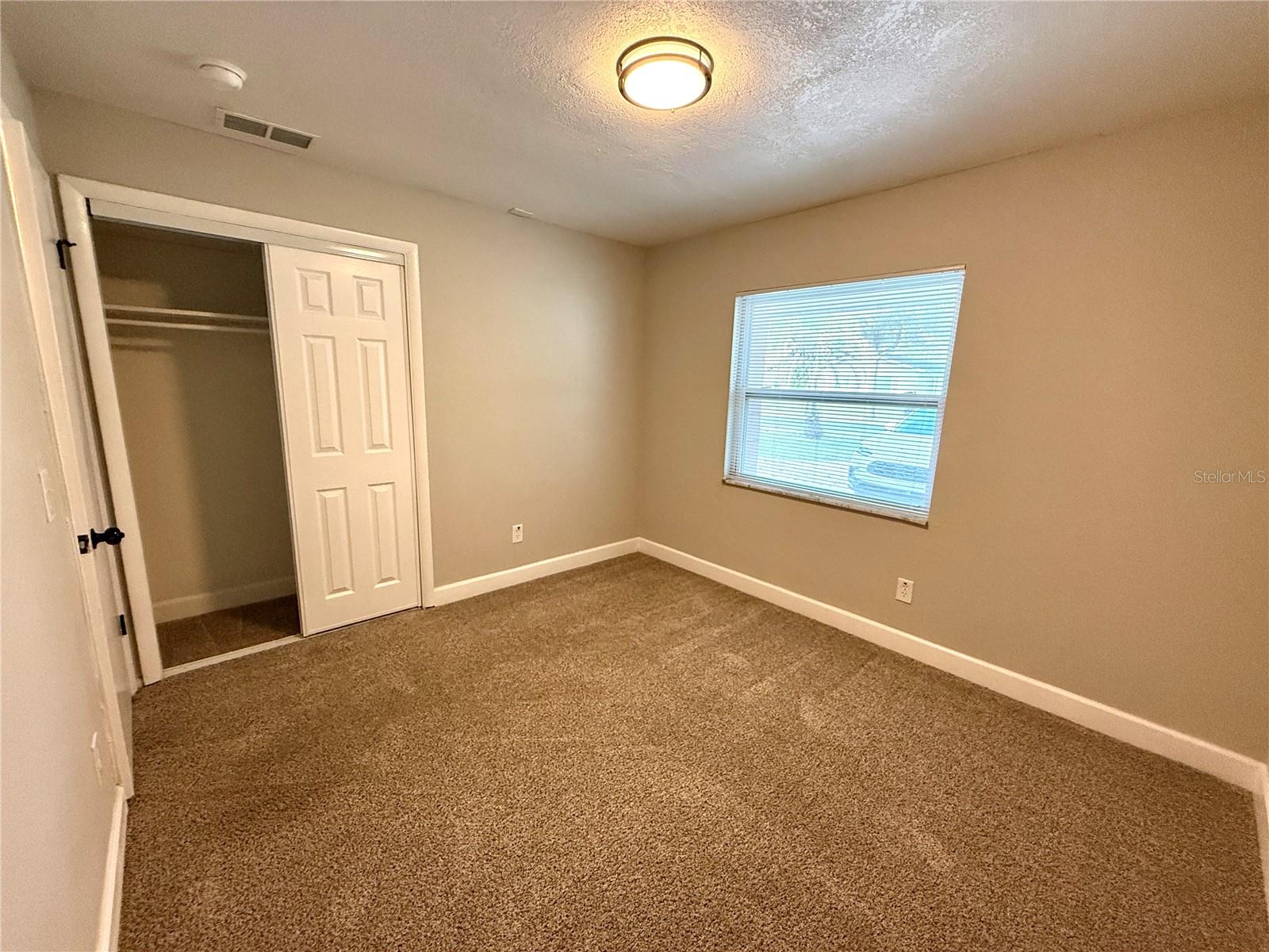 Image 14 of 19 For 376 Imperial Drive