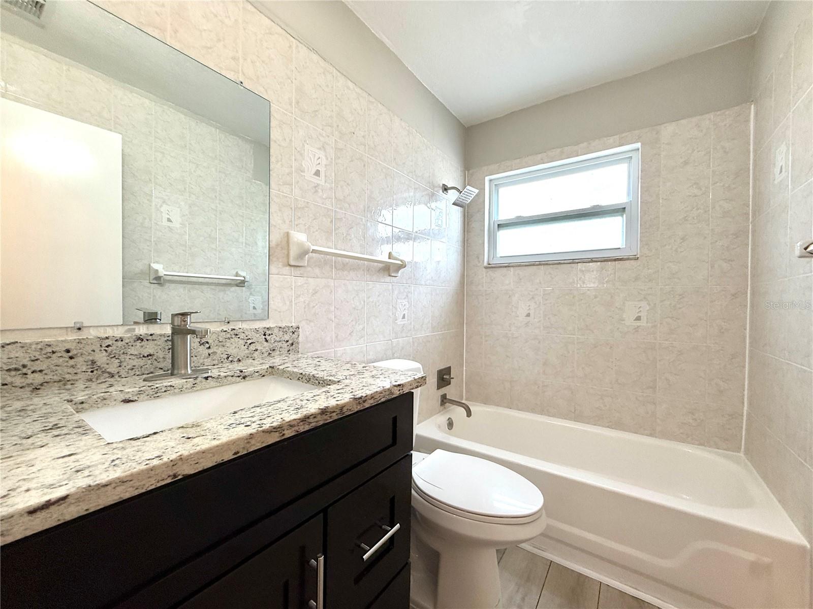 Image 15 of 19 For 376 Imperial Drive