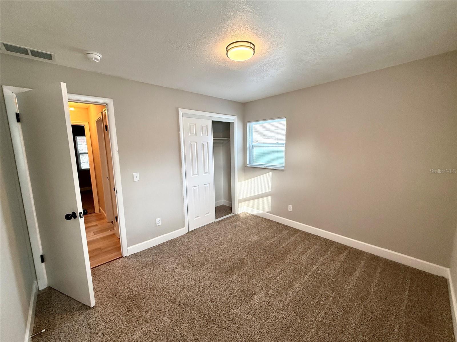 Image 17 of 19 For 376 Imperial Drive