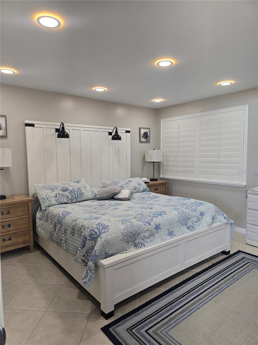 Image 24 of 32 For 935 Ocean Shore Boulevard 3040