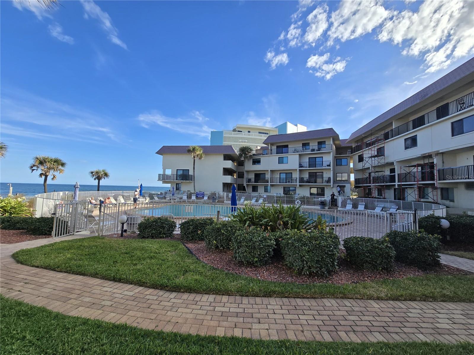 Image 30 of 32 For 935 Ocean Shore Boulevard 3040