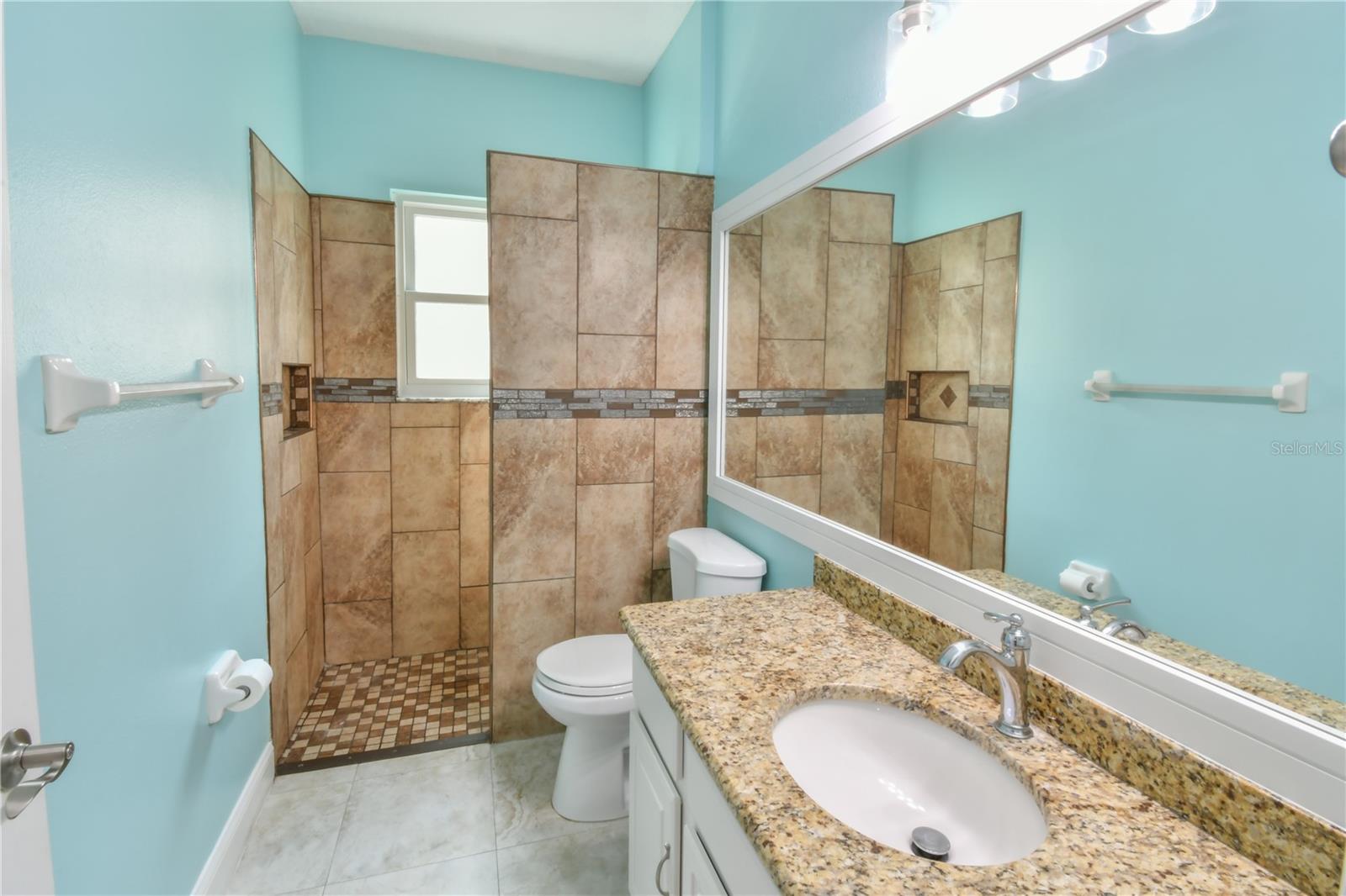 Image 17 of 44 For 3862 Beacon Ridge Way