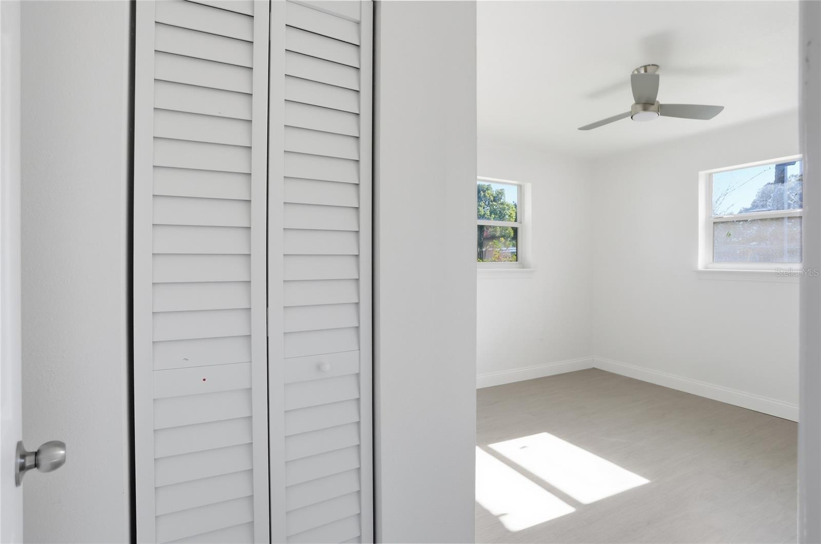 Image 10 of 23 For 526 Engel Drive