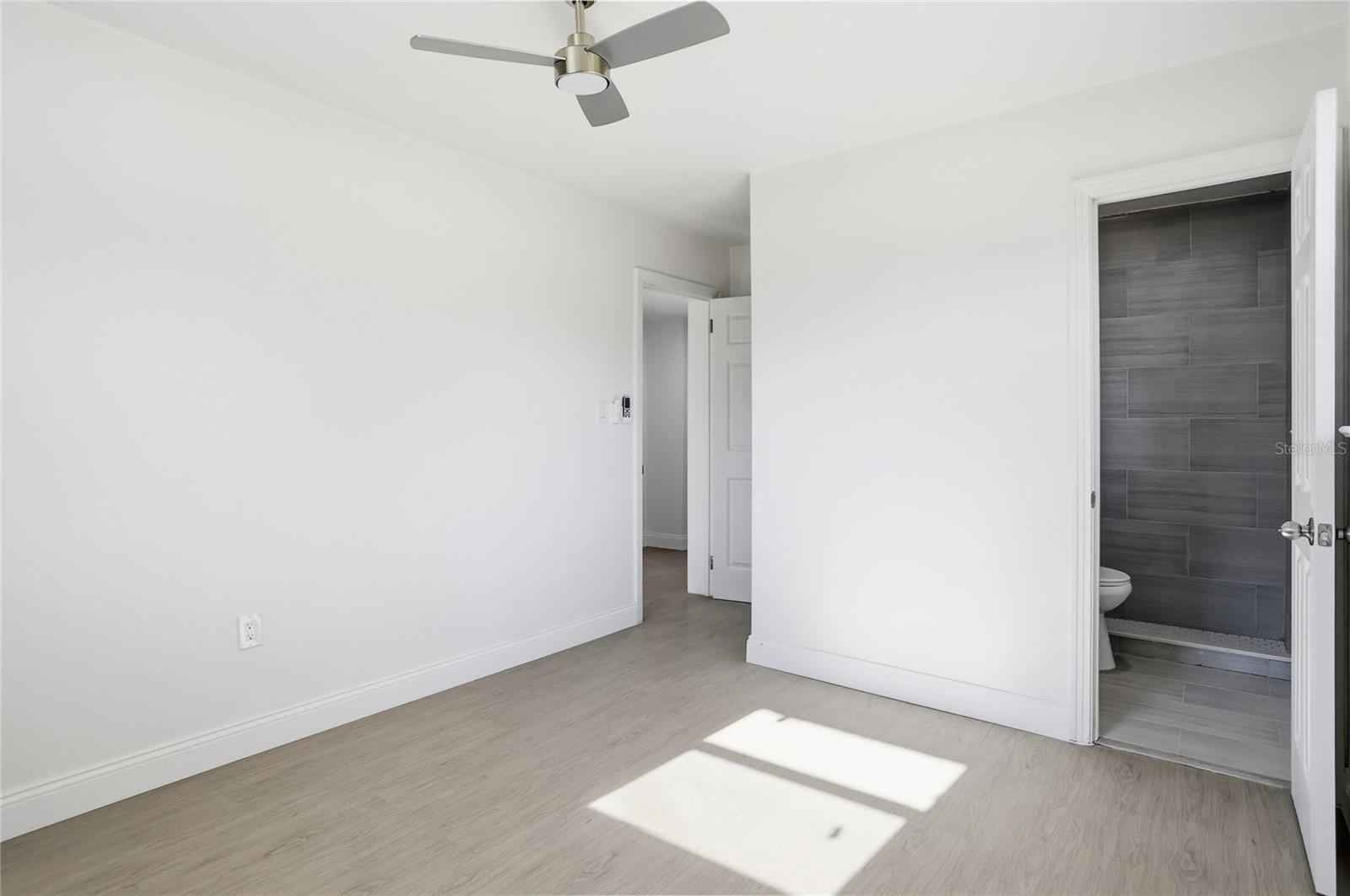 Image 11 of 23 For 526 Engel Drive