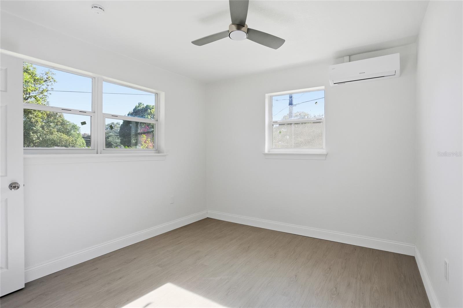 Image 12 of 23 For 526 Engel Drive