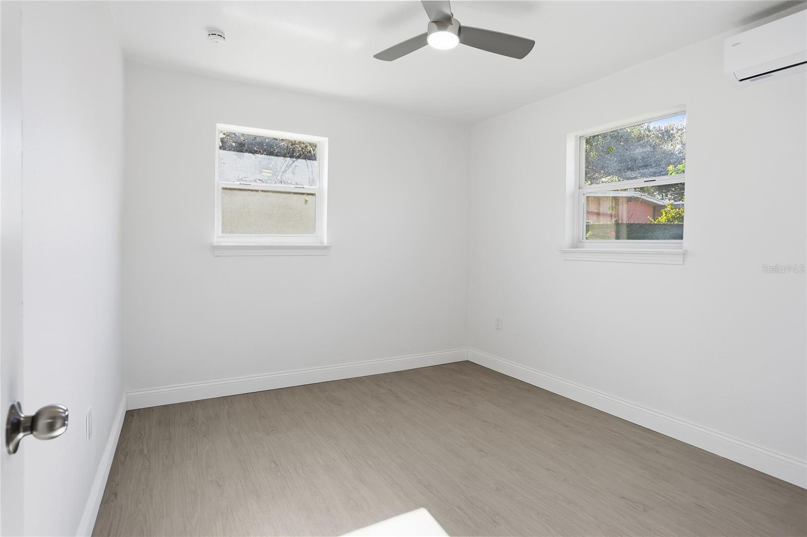 Image 14 of 23 For 526 Engel Drive