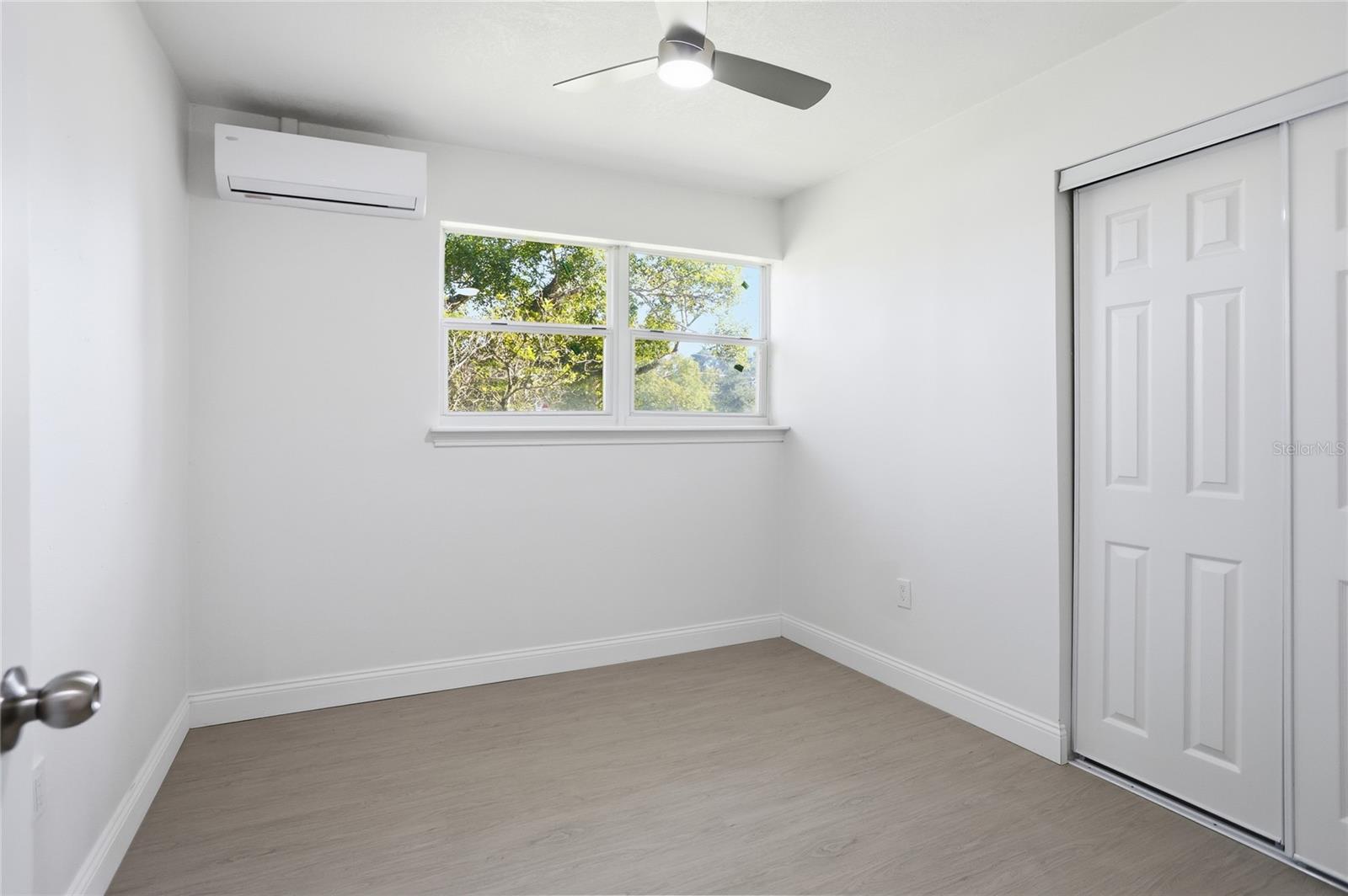 Image 9 of 23 For 526 Engel Drive