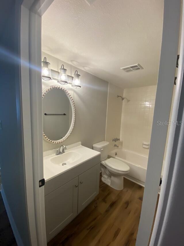 Image 7 of 8 For 11700 Park Boulevard 203