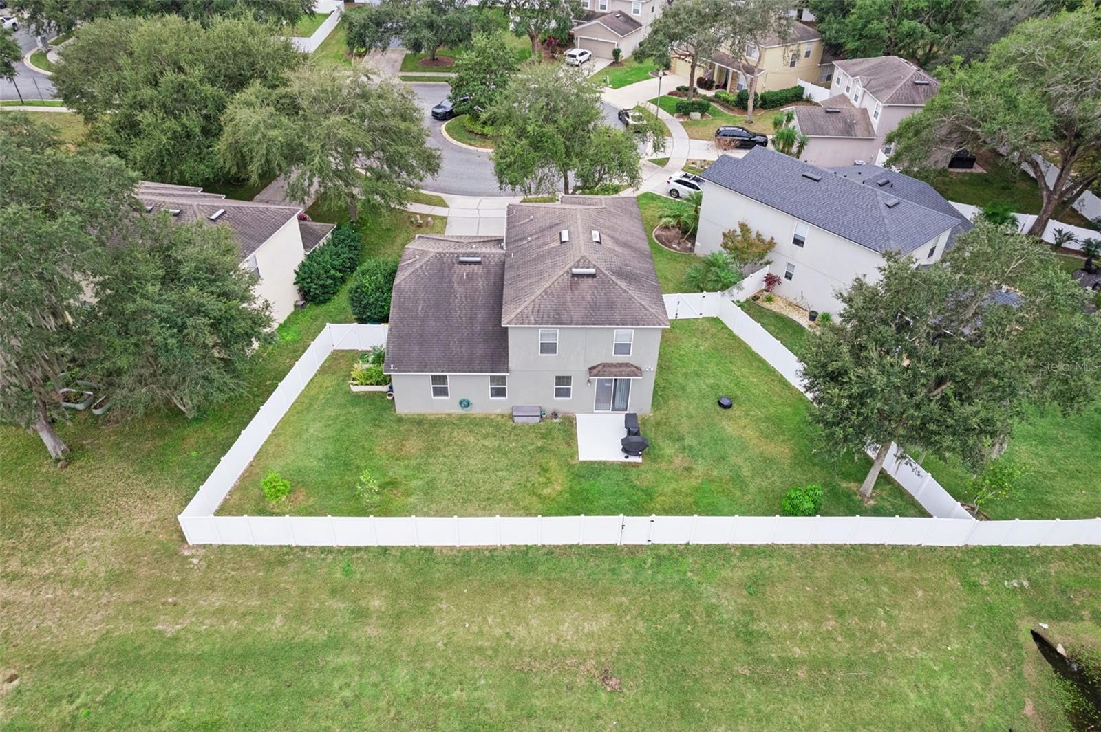 Image 35 of 45 For 287 Fallen Oak Court