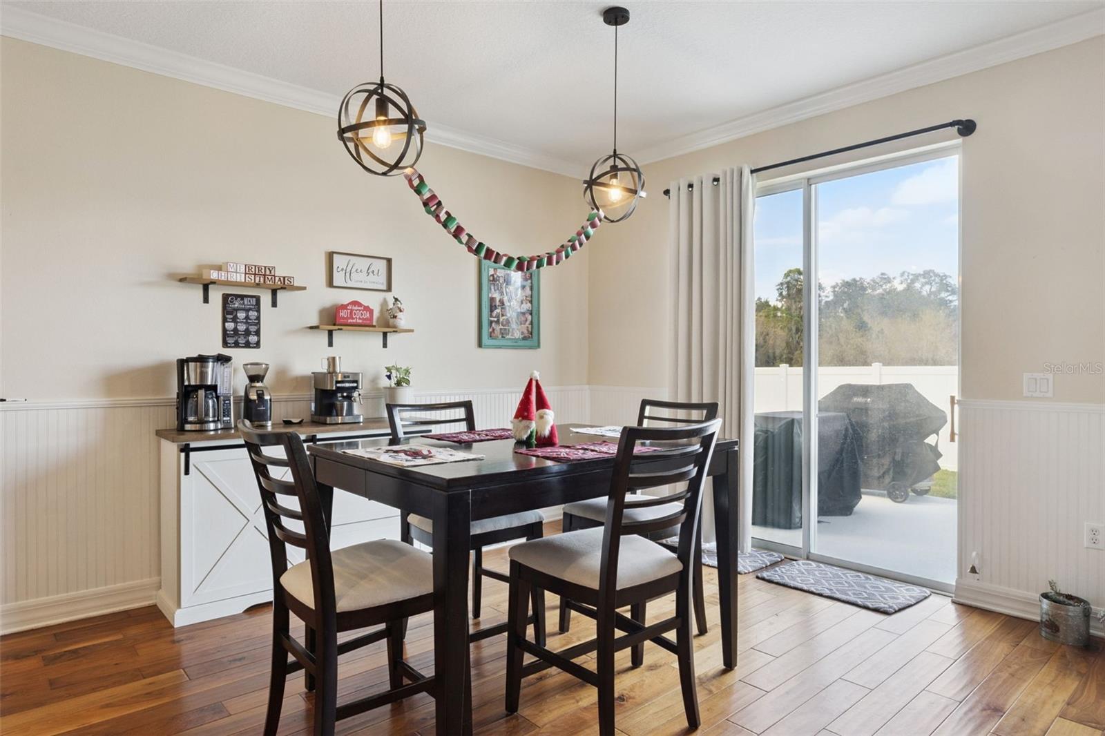 Image 6 of 45 For 287 Fallen Oak Court