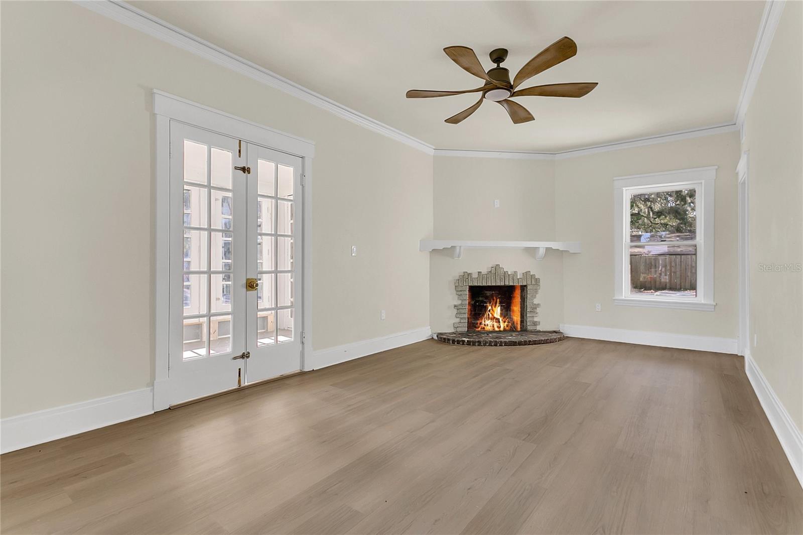 Image 3 of 26 For 226 Elliott Avenue