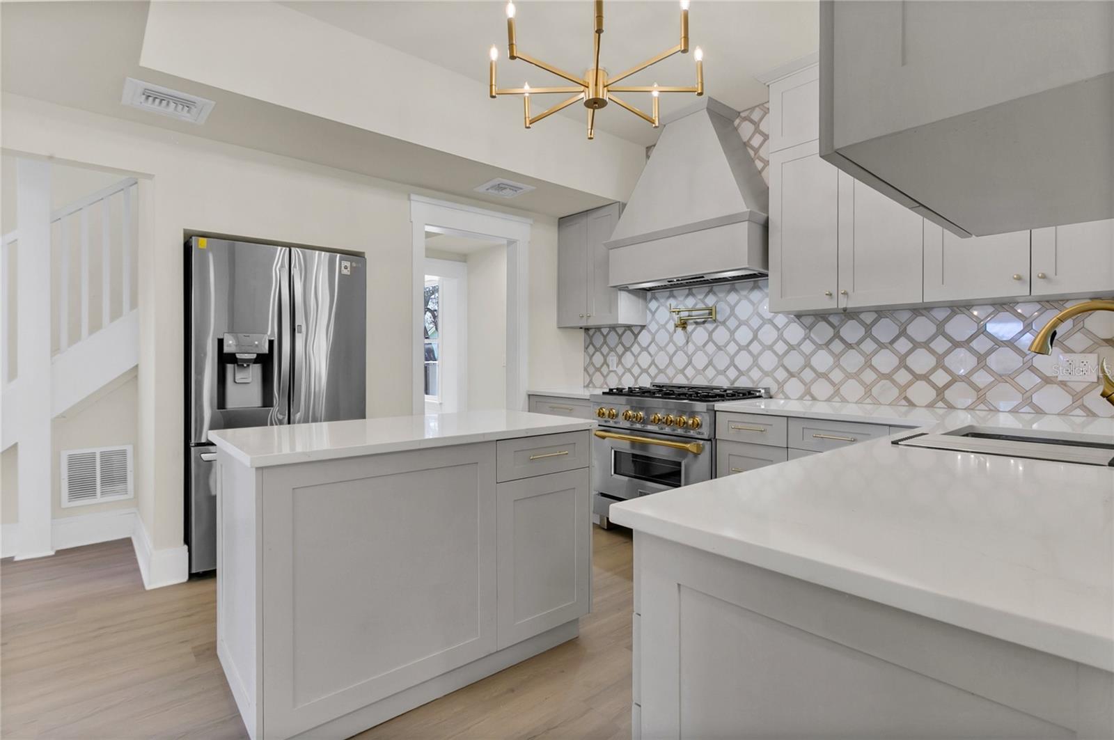 Image 7 of 26 For 226 Elliott Avenue