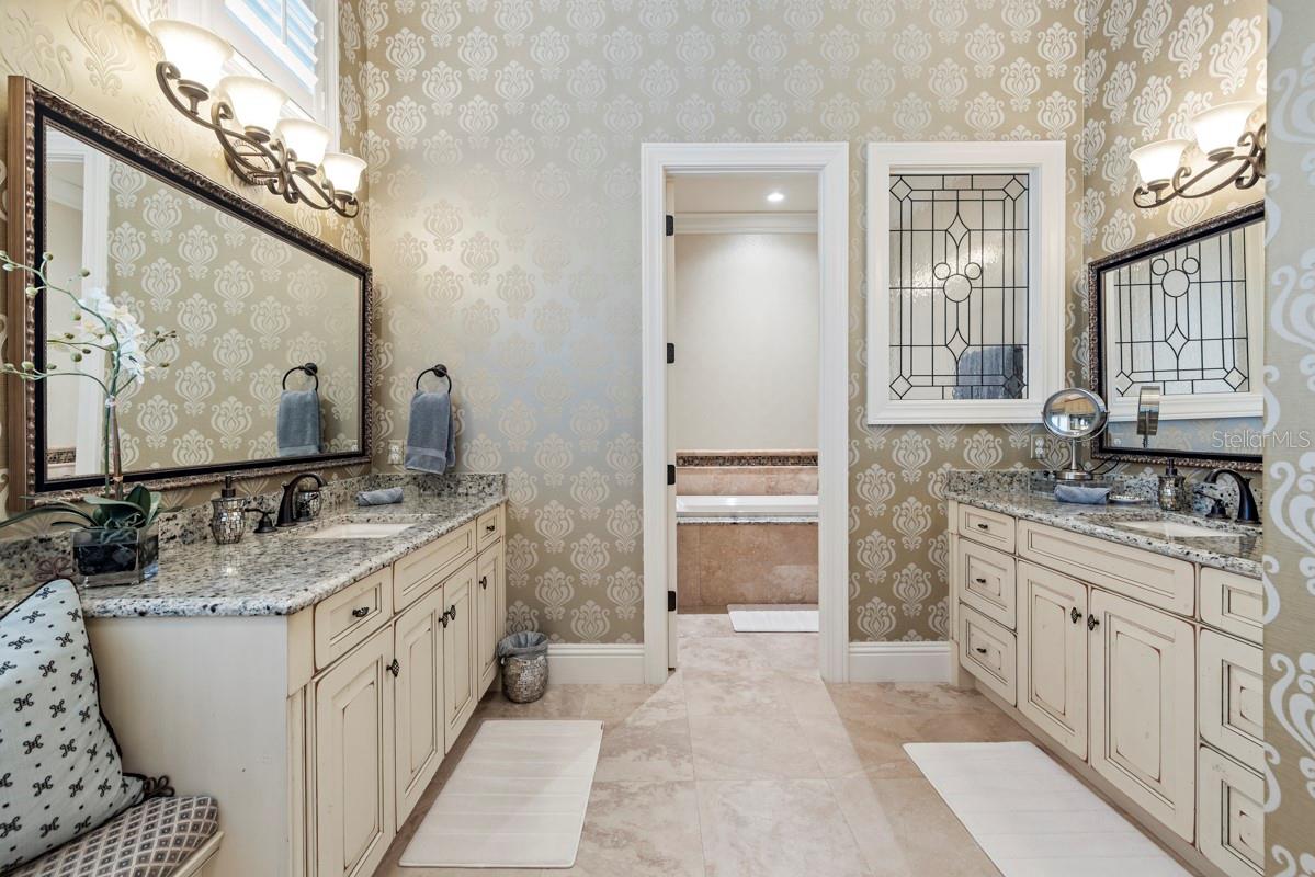 Image 36 of 100 For 10024 Enchanted Oak Drive