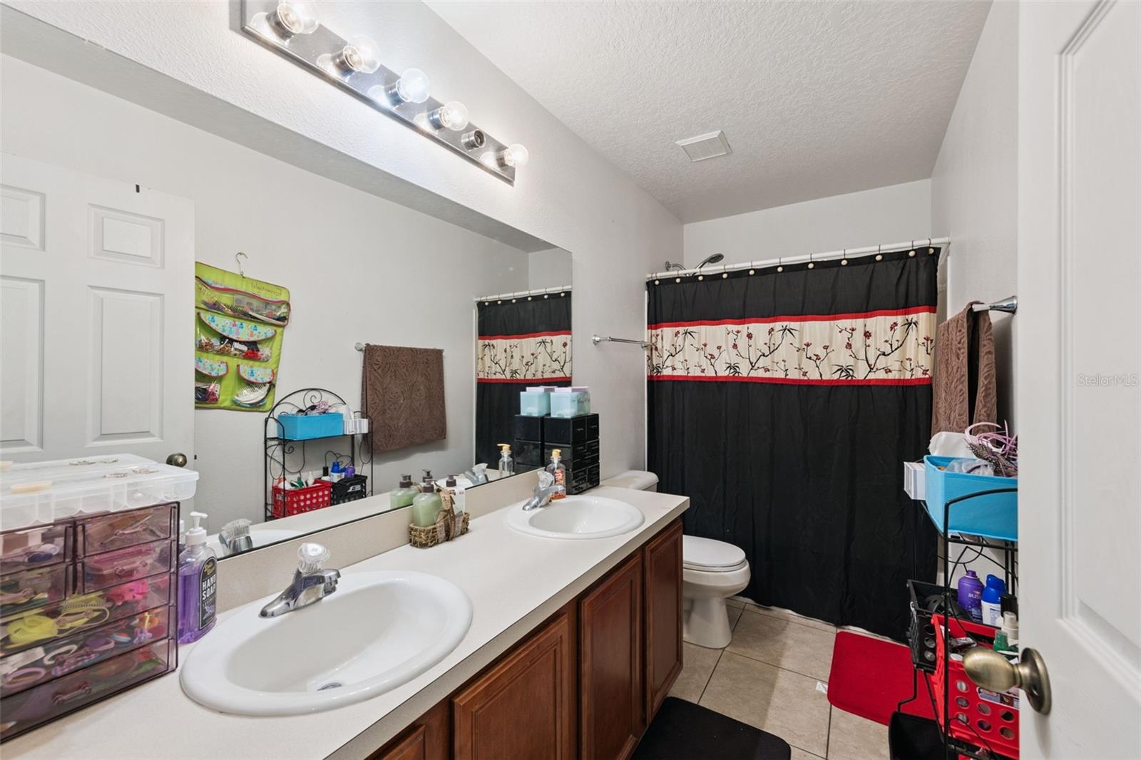 Image 19 of 26 For 108 Walnut Crest Run