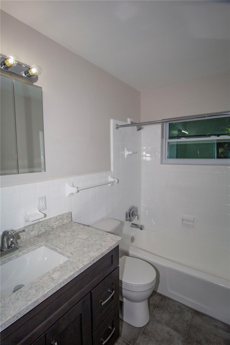 Image 8 of 14 For 832 Hyer Avenue