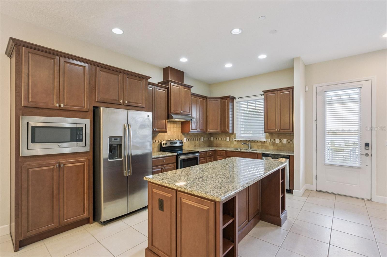 Image 11 of 35 For 13783 Benavente Avenue