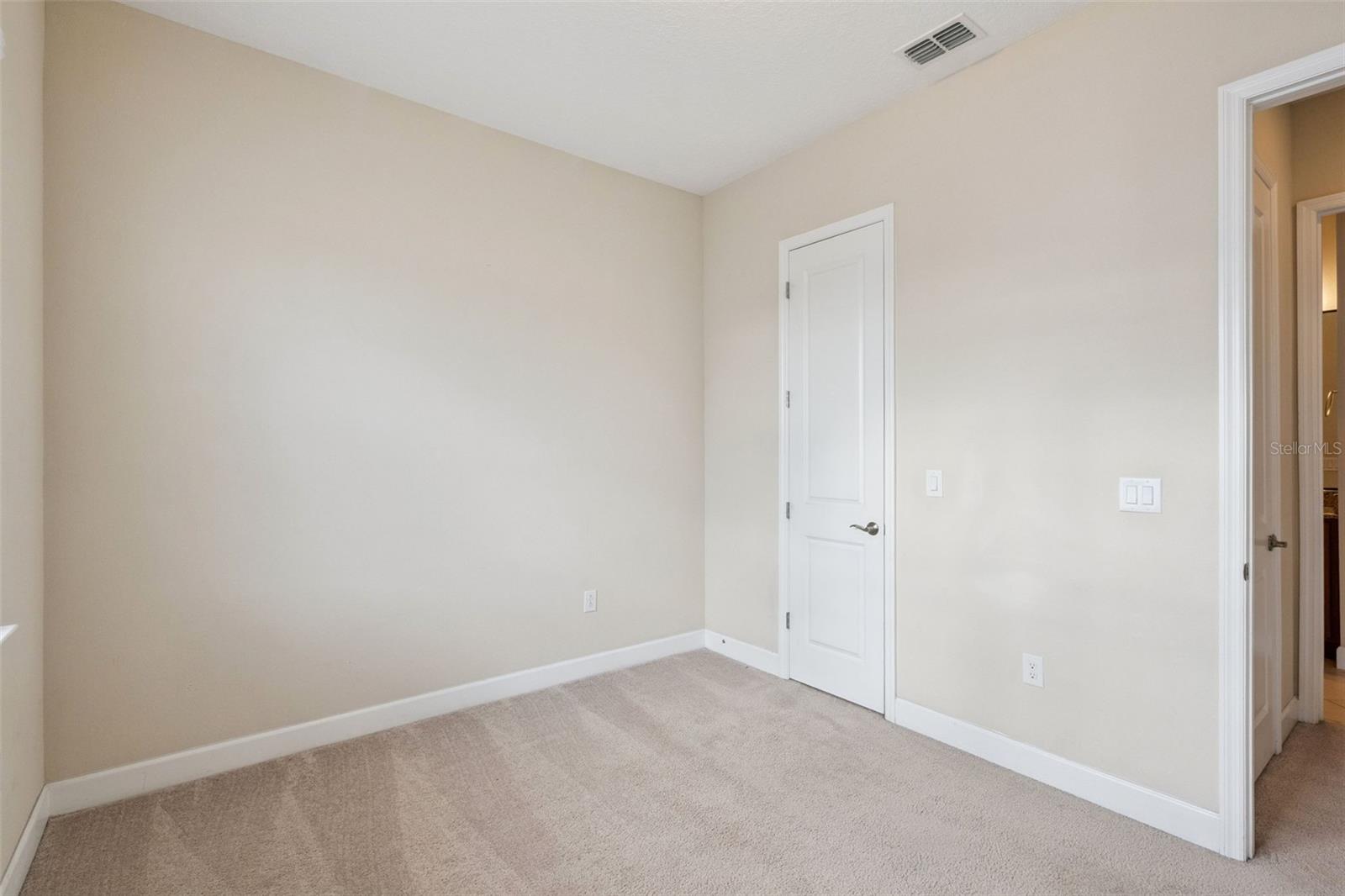 Image 20 of 35 For 13783 Benavente Avenue