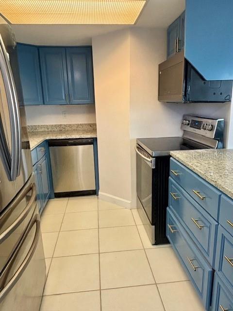 Image 7 of 18 For 680 Osceola Street  101