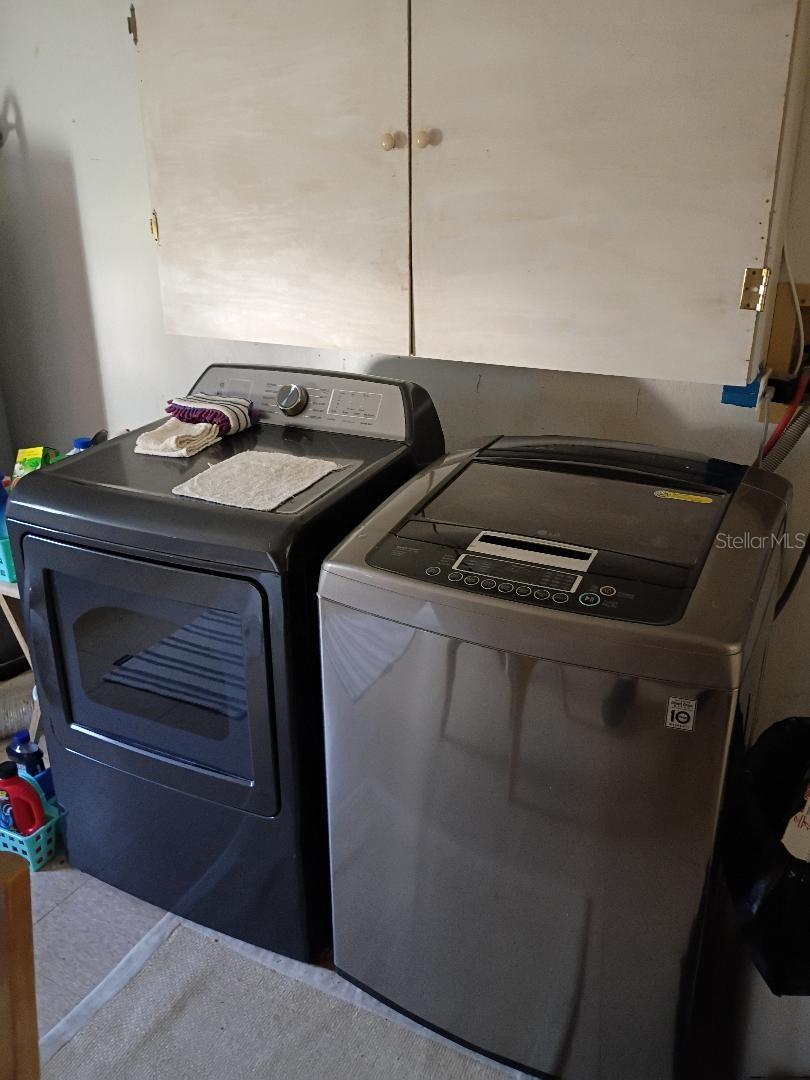 Listing photo id 9 for 218 Boulder Rock Drive