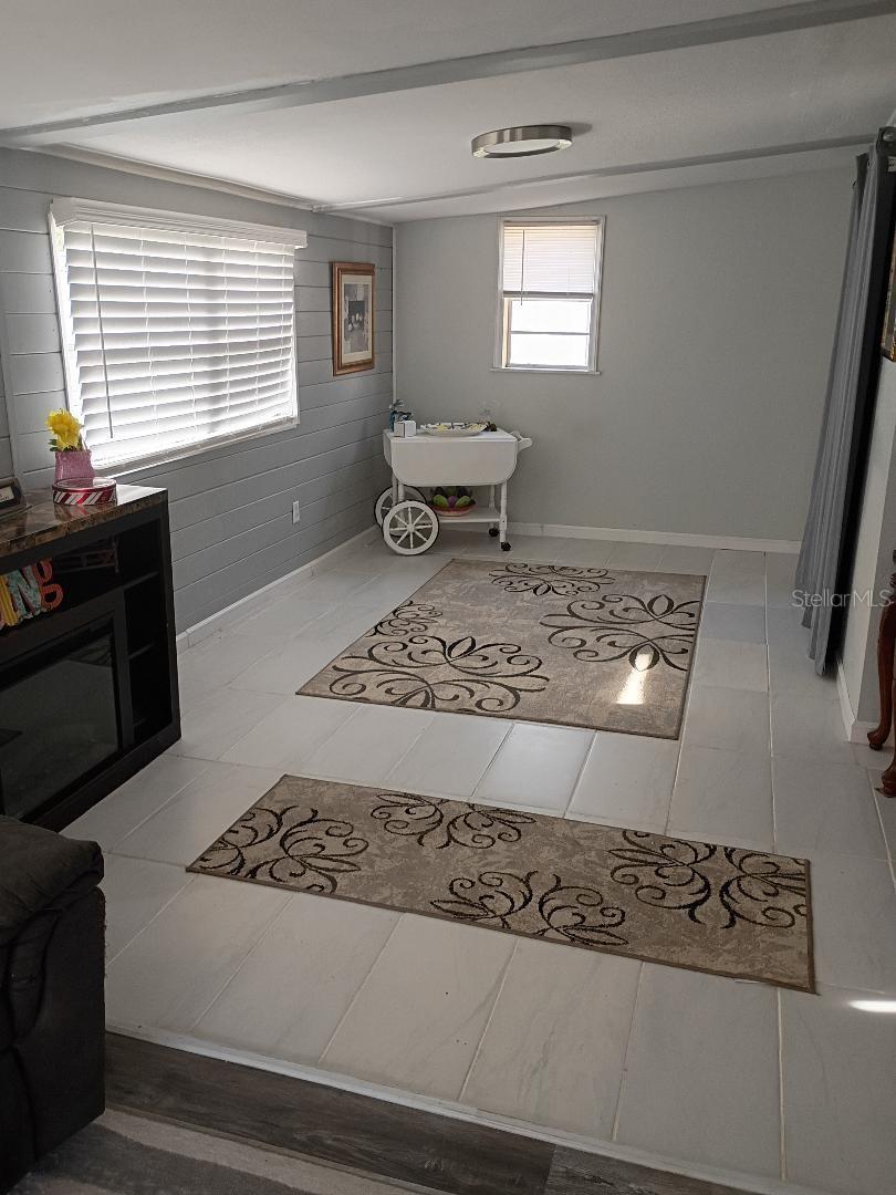 Listing photo id 4 for 218 Boulder Rock Drive