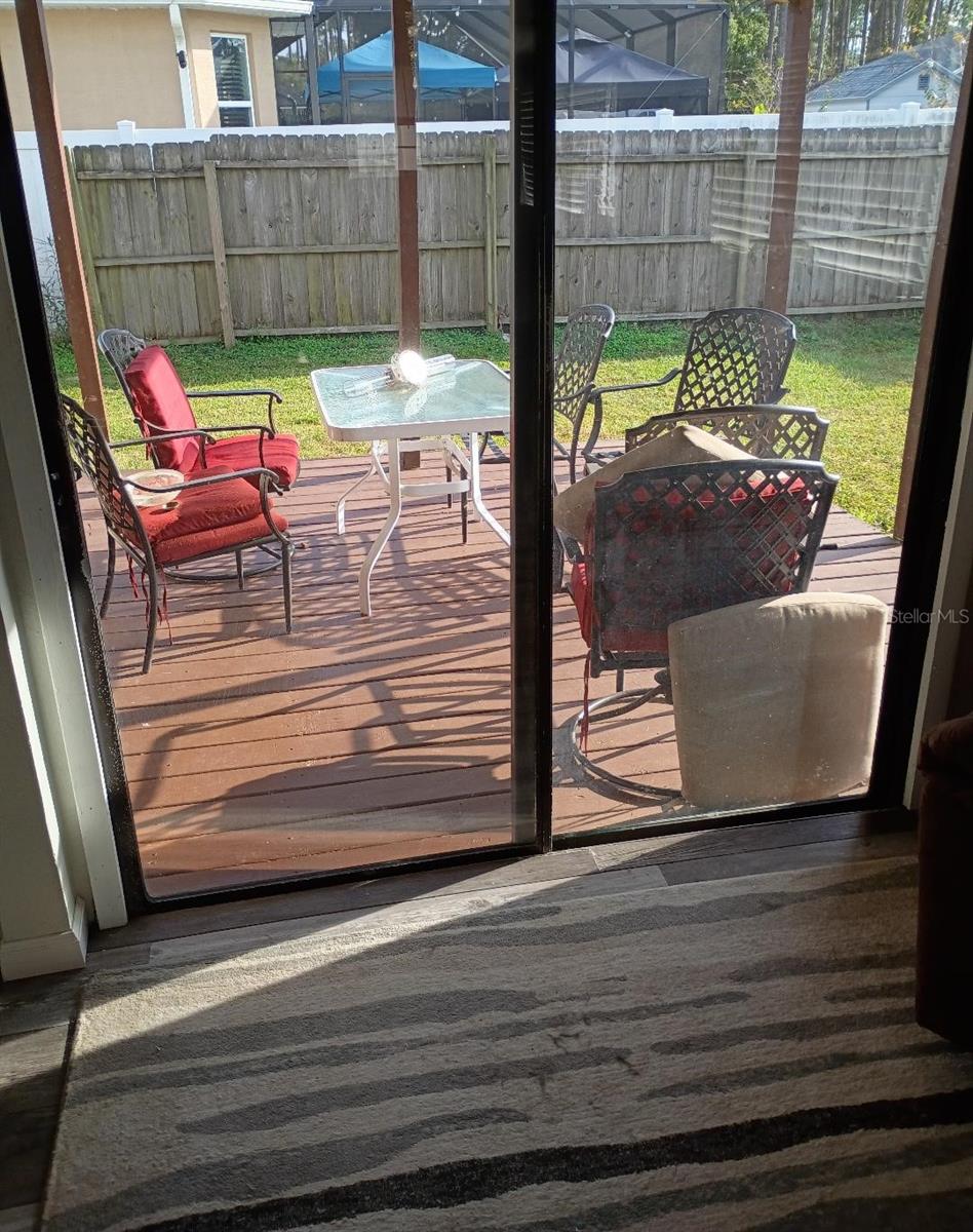 Listing photo id 6 for 218 Boulder Rock Drive