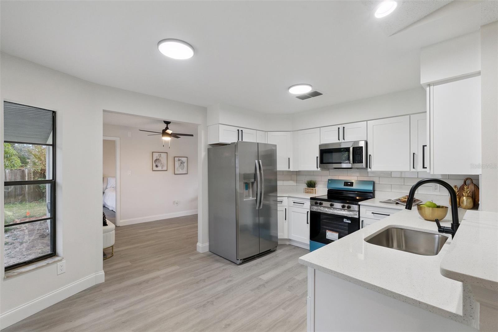 Image 11 of 22 For 7366 Rush Court