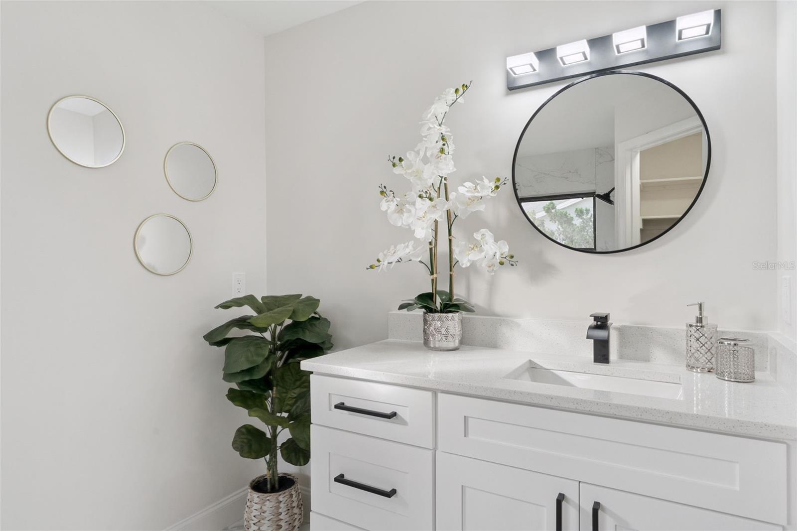 Image 14 of 22 For 7366 Rush Court