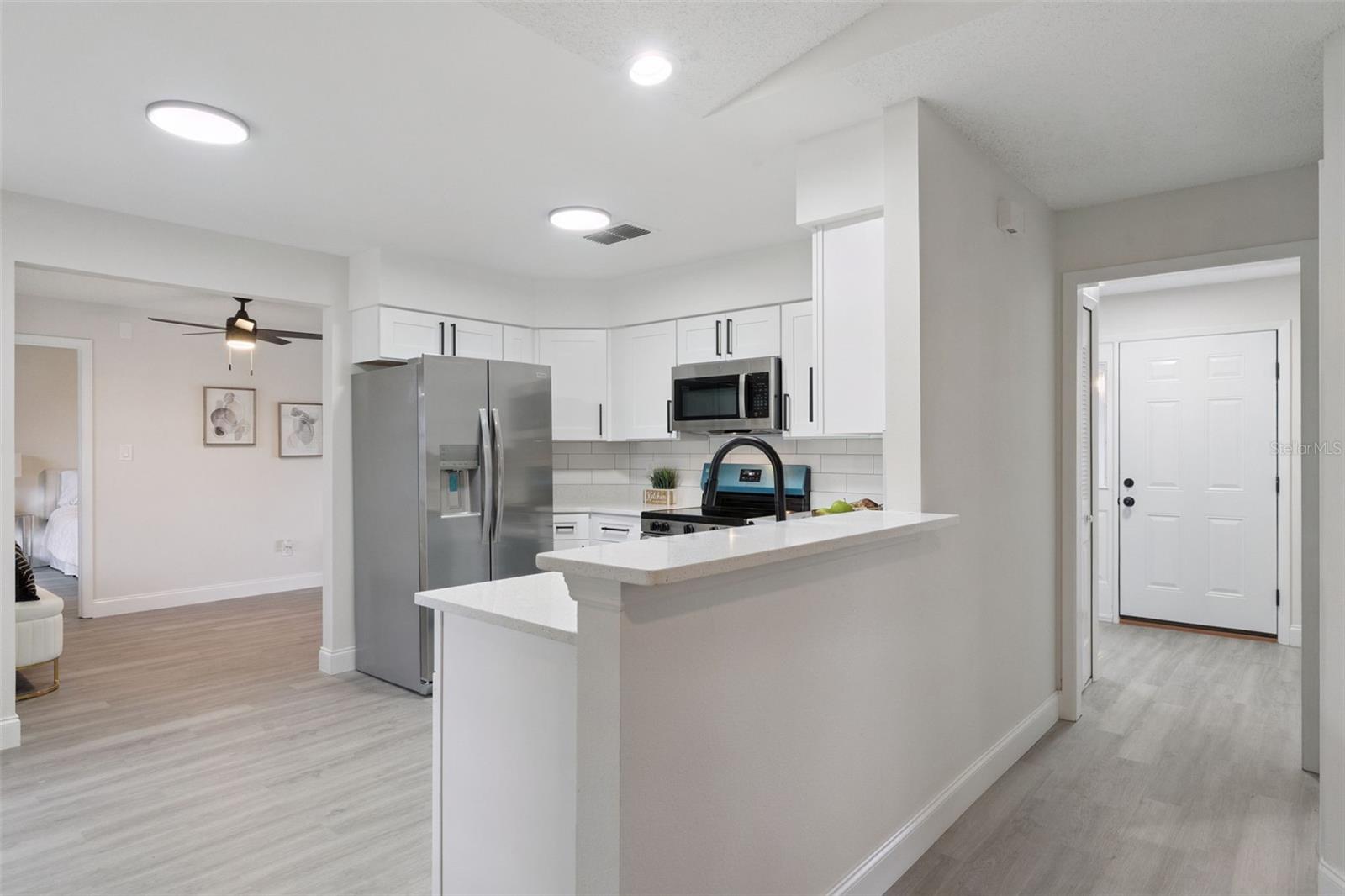 Image 9 of 22 For 7366 Rush Court