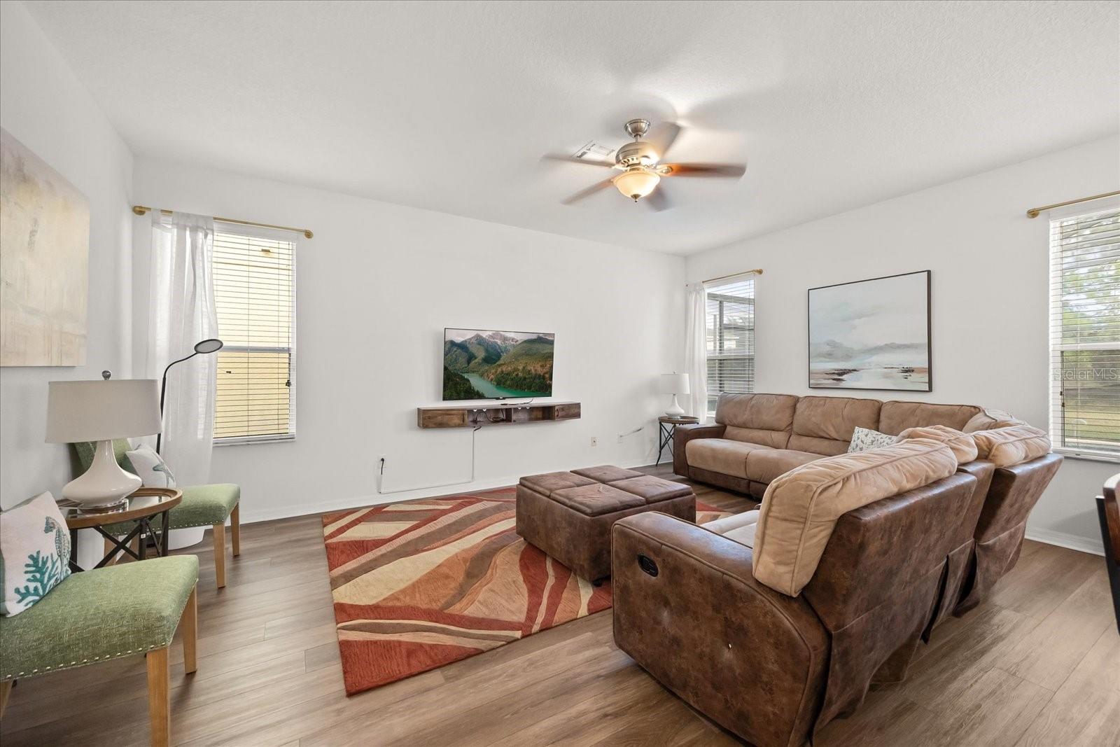 Image 7 of 43 For 957 Orange Cosmos Boulevard