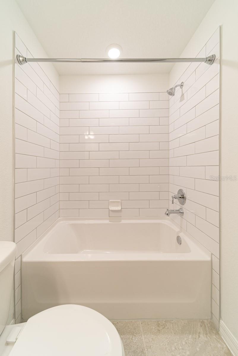 Image 13 of 52 For 11350 Nona Sound Street