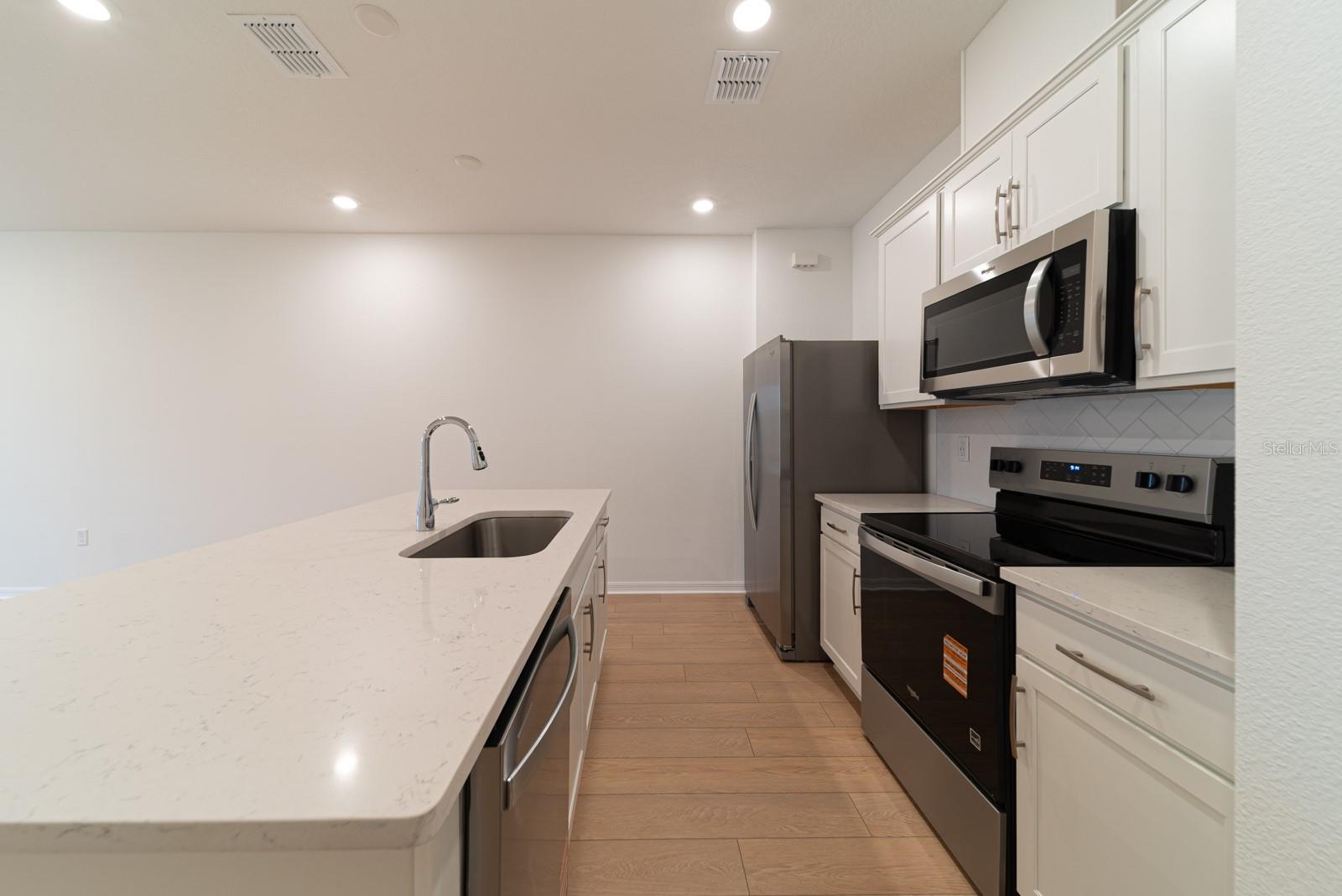 Image 6 of 52 For 11350 Nona Sound Street