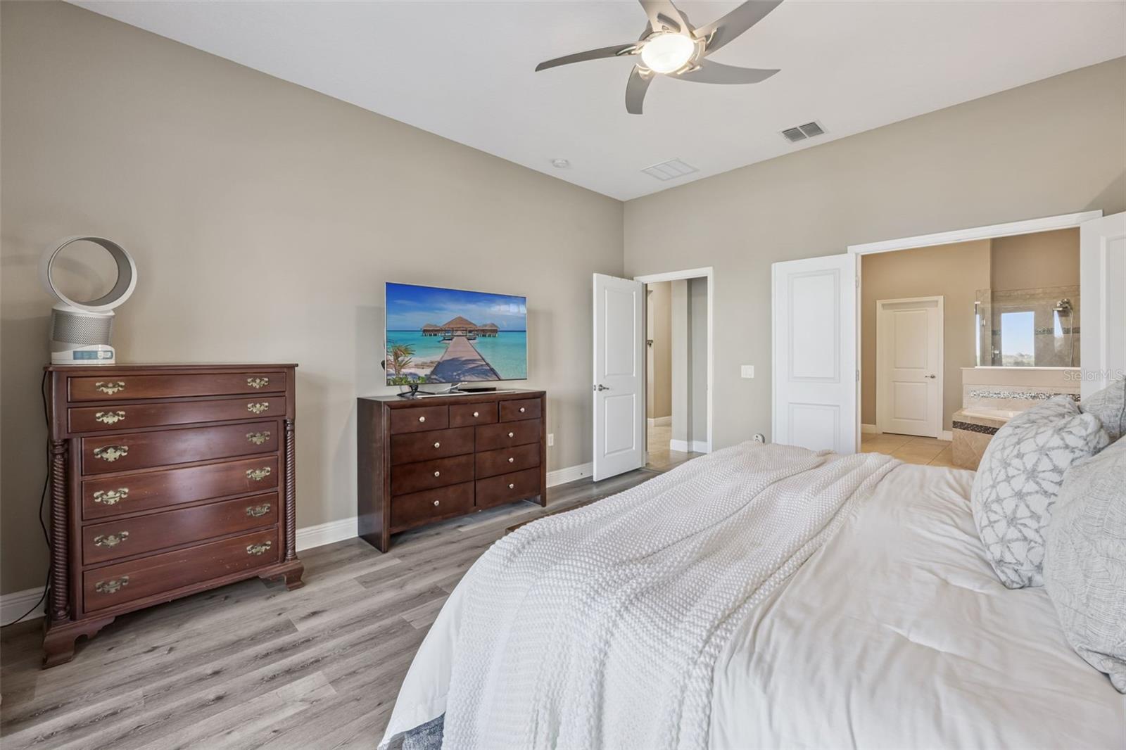 Image 32 of 96 For 9207 Busaco Park Way