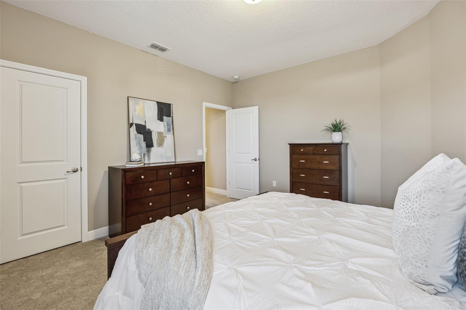 Image 39 of 96 For 9207 Busaco Park Way