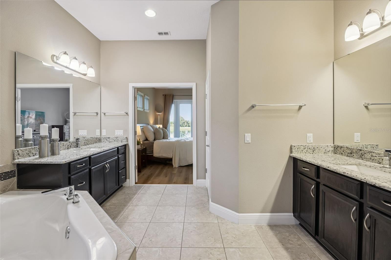 Image 40 of 96 For 9207 Busaco Park Way