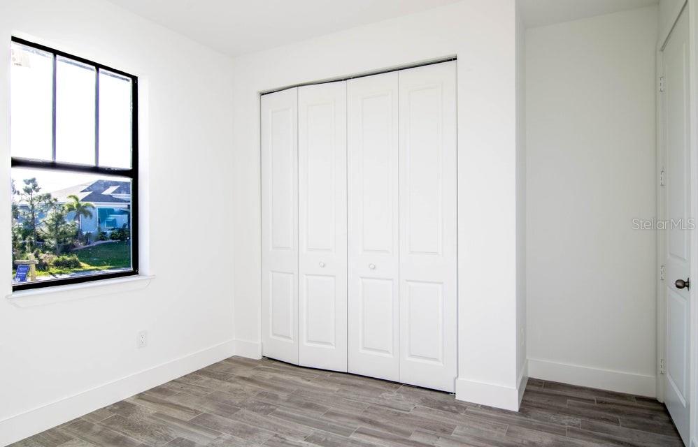 Image 23 of 32 For 8126 Thruso Road