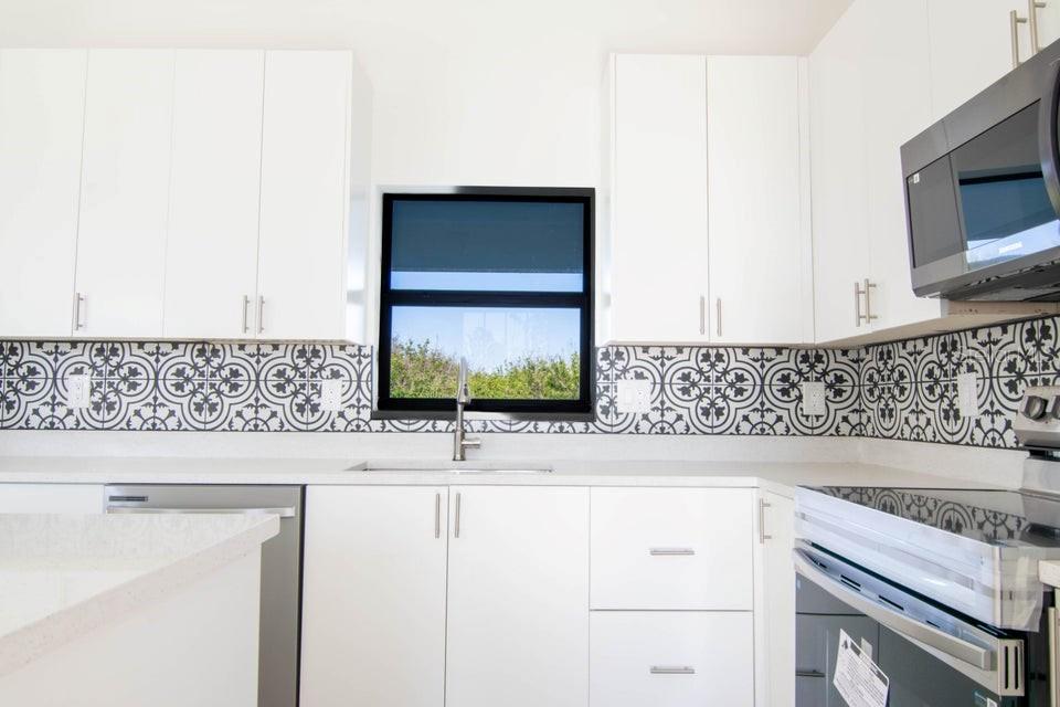 Image 9 of 32 For 8126 Thruso Road