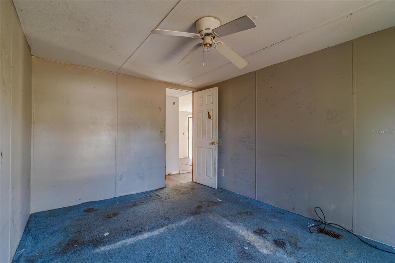 Image 19 of 51 For 13114 32nd Court