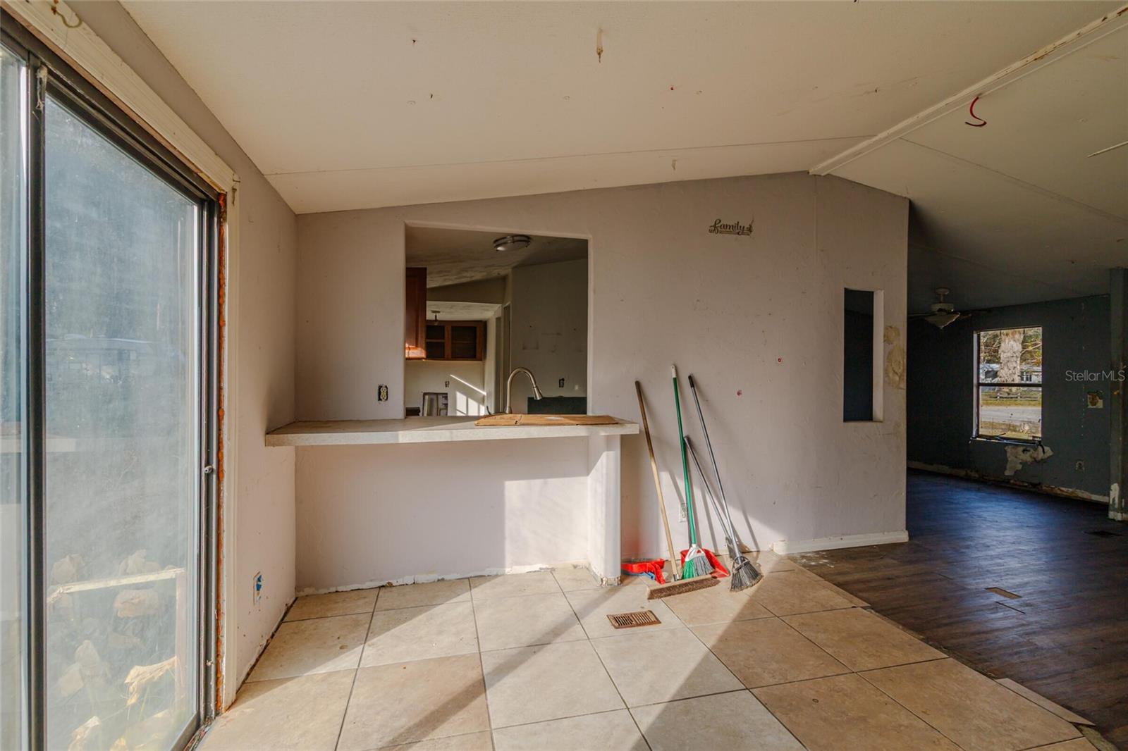 Image 29 of 51 For 13114 32nd Court