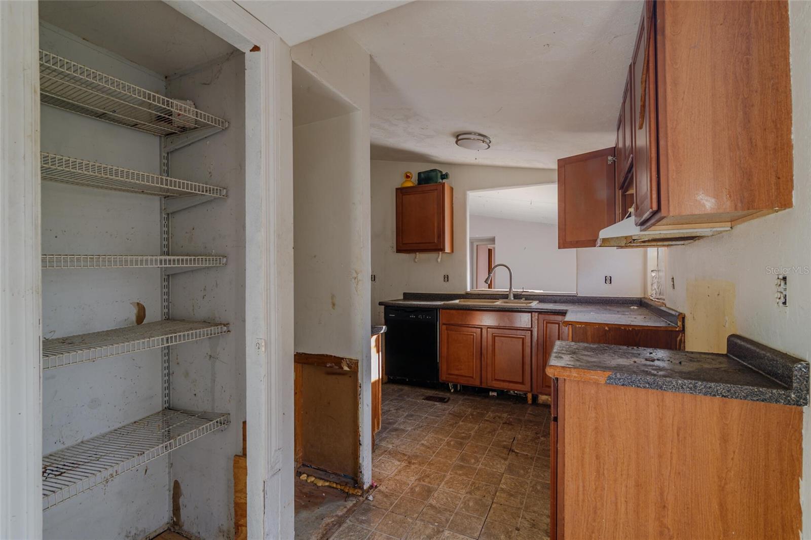 Image 31 of 51 For 13114 32nd Court